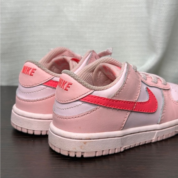 Nike SB Kids shoes size 8C Triple Pink - Picture 2 of 7